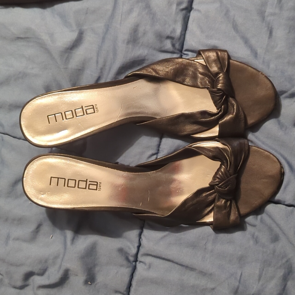 Size 11 slip on heeled sandal